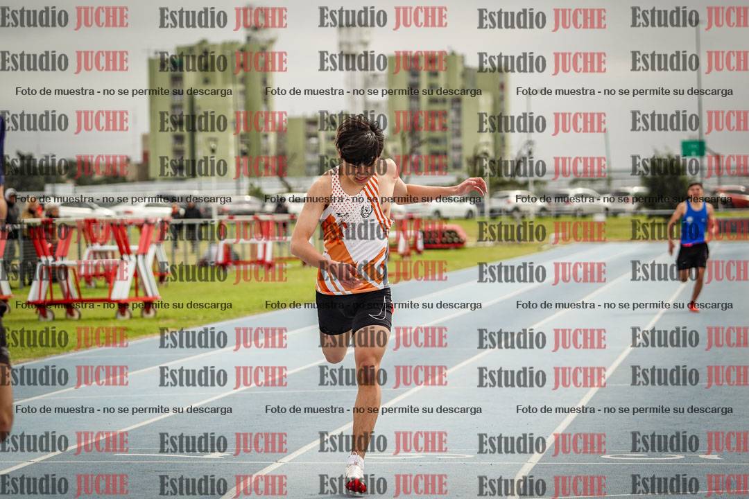 Fotos de los 400 m llanos de varones