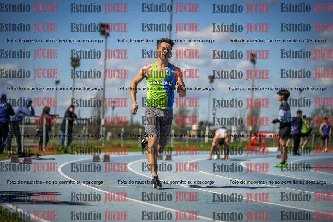 Fotos de los 200 m llanos de varones