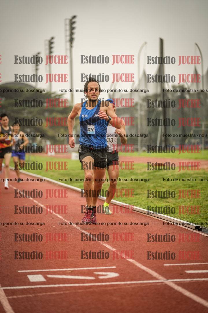 Fotos de los 800 m llanos de varones