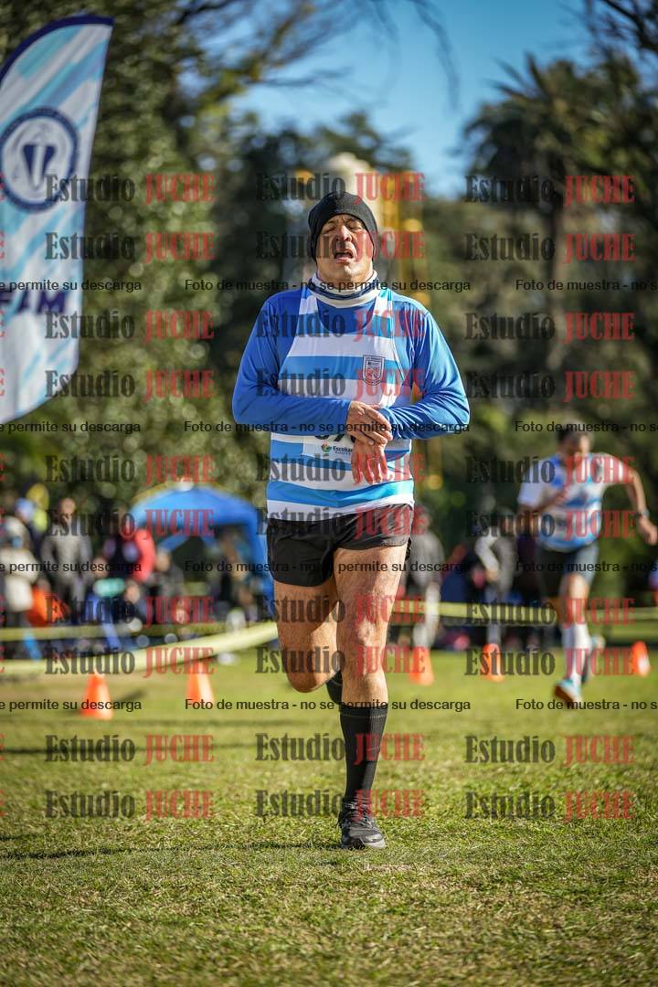 Fotos de la llegada del cross de 4000 m - varones