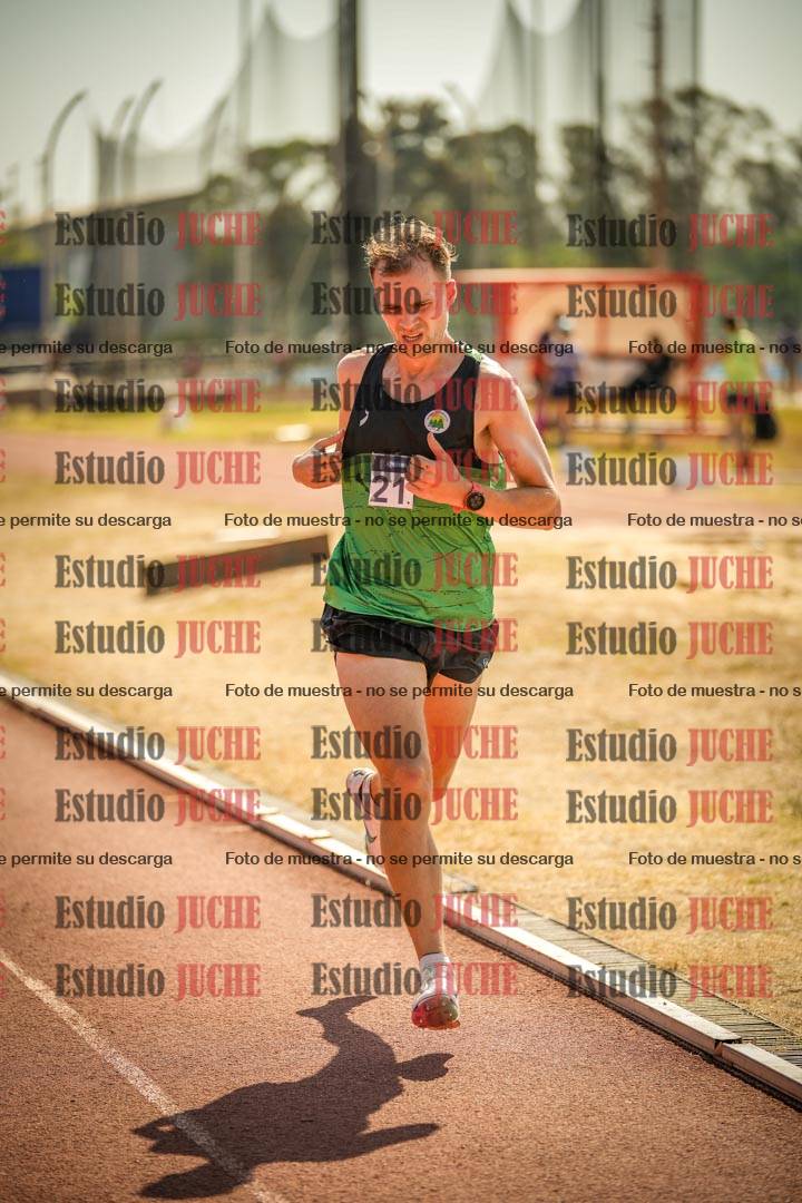 Fotos de los 3000 m llanos de varones