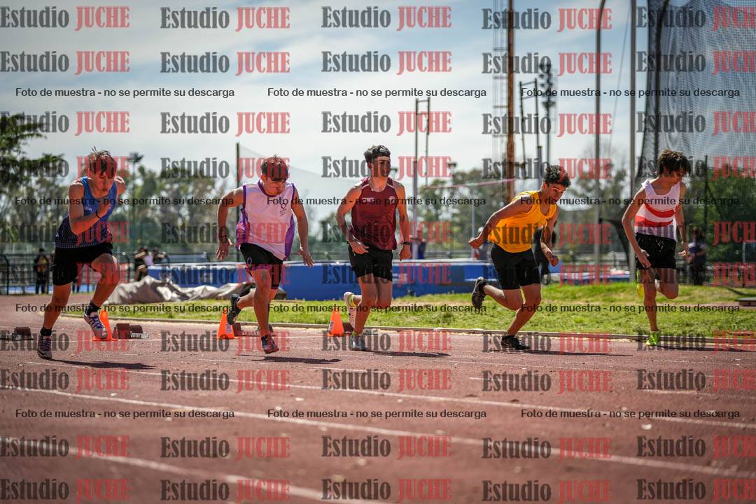 Fotos de los 80 m llanos de varones
