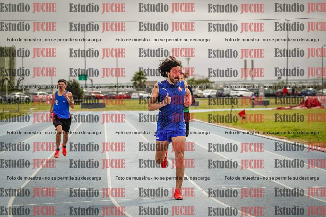 Fotos de los 400 m llanos de varones
