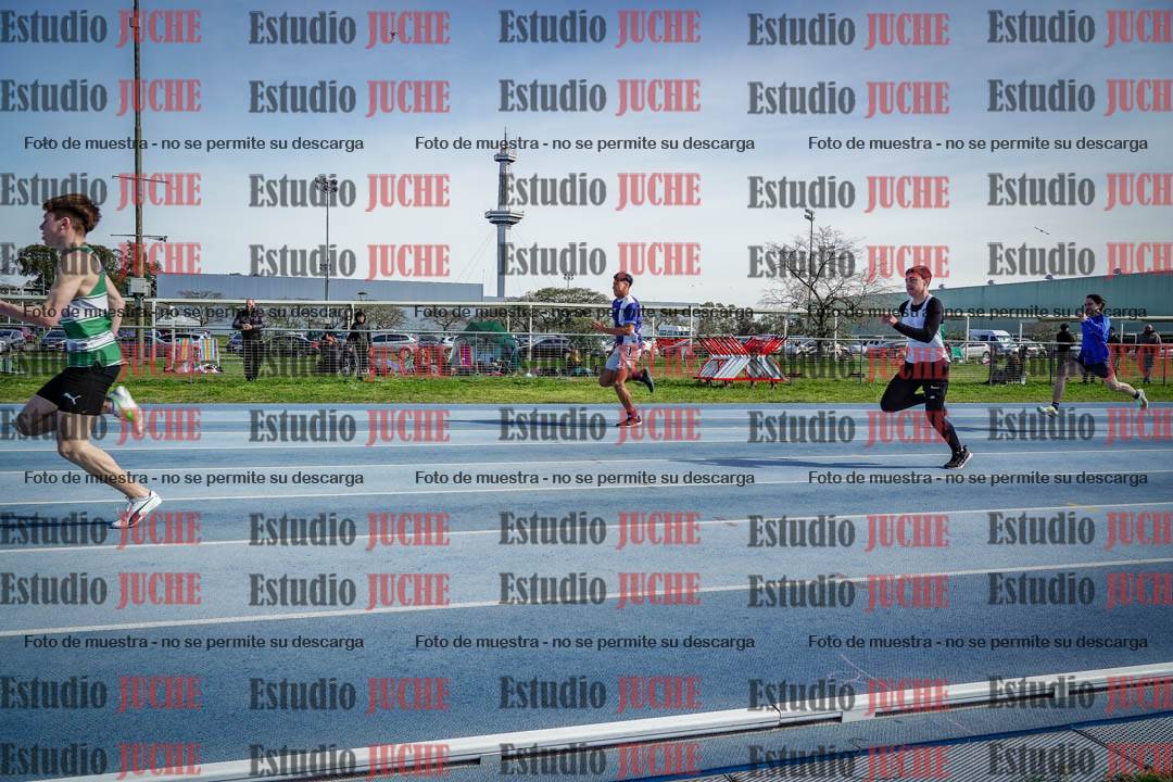 Fotos de los 100 m llanos de varones - U17