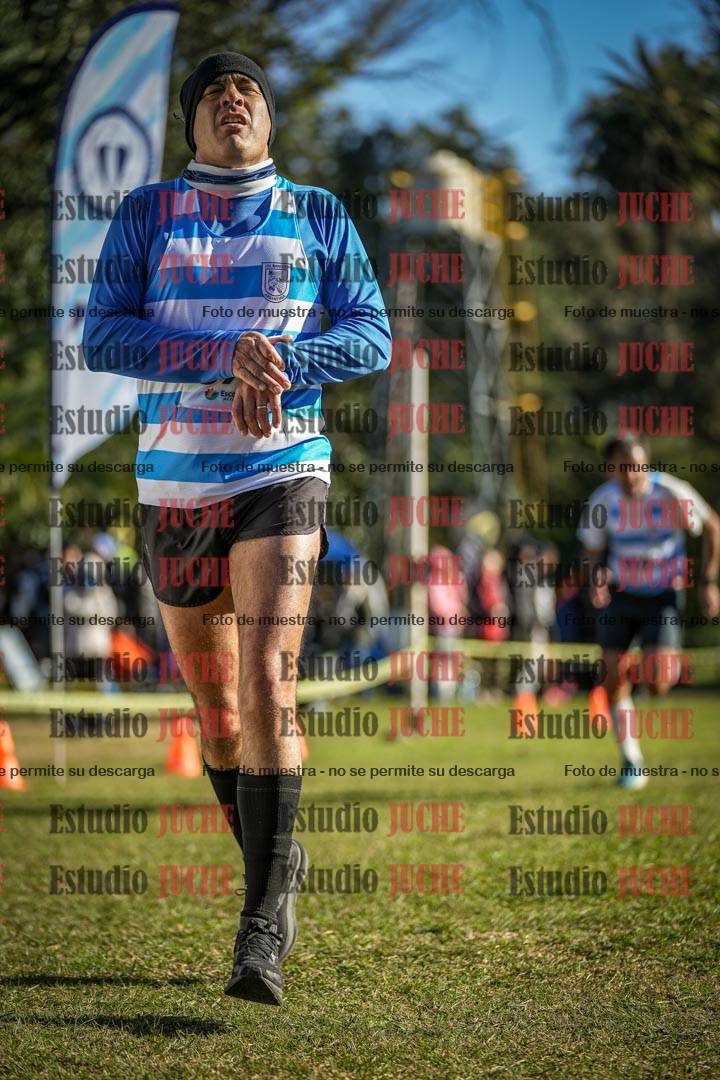 Fotos de la llegada del cross de 4000 m - varones