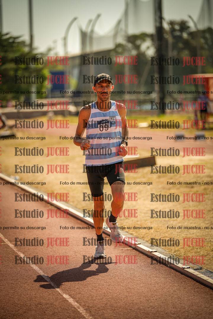 Fotos de los 3000 m llanos de varones