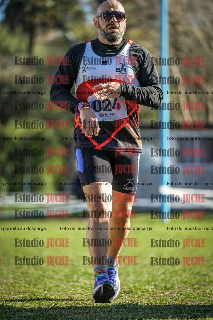 Fotos de la llegada del cross de 4000 m - varones