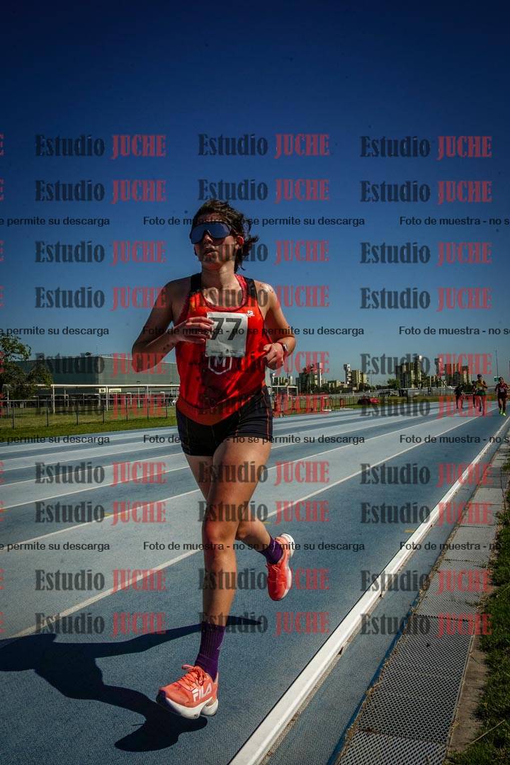 Fotos de los 5000 m de mujeres y varones - serie 2
