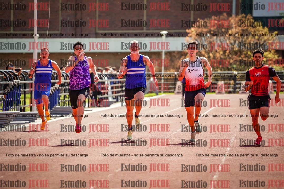 Fotos de los 200 m llanos de varones