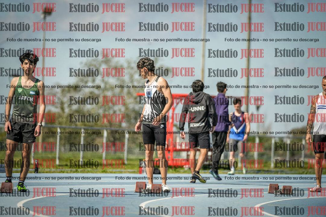 Fotos de los 200 m llanos de varones