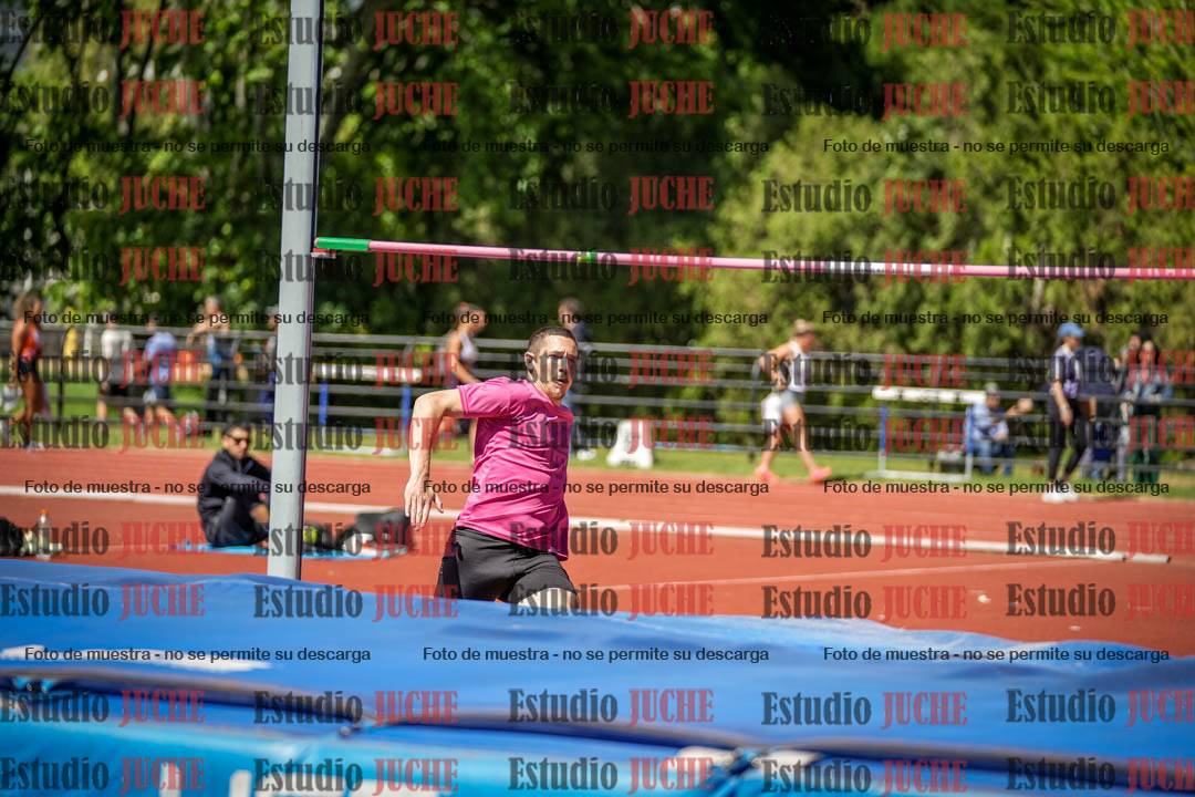 Fotos del salto en alto de varones
