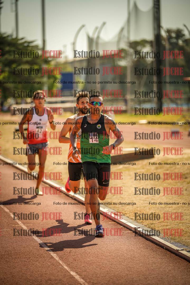 Fotos de los 3000 m llanos de varones