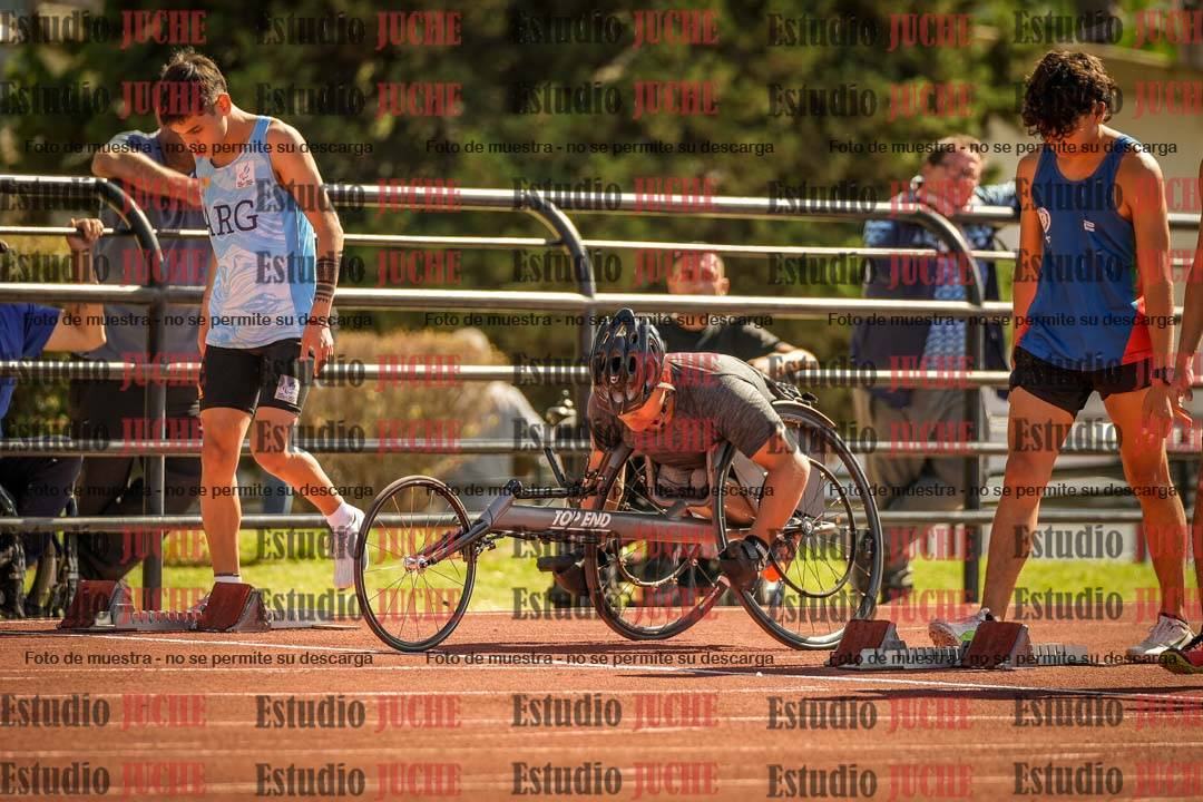 Fotos de los 100 m llanos de varones