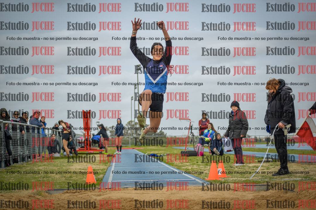 Fotos del salto en largo de mujeres - U18