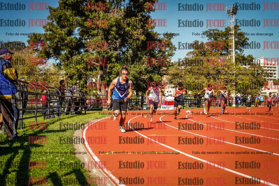Fotos de los 200 m llanos de varones