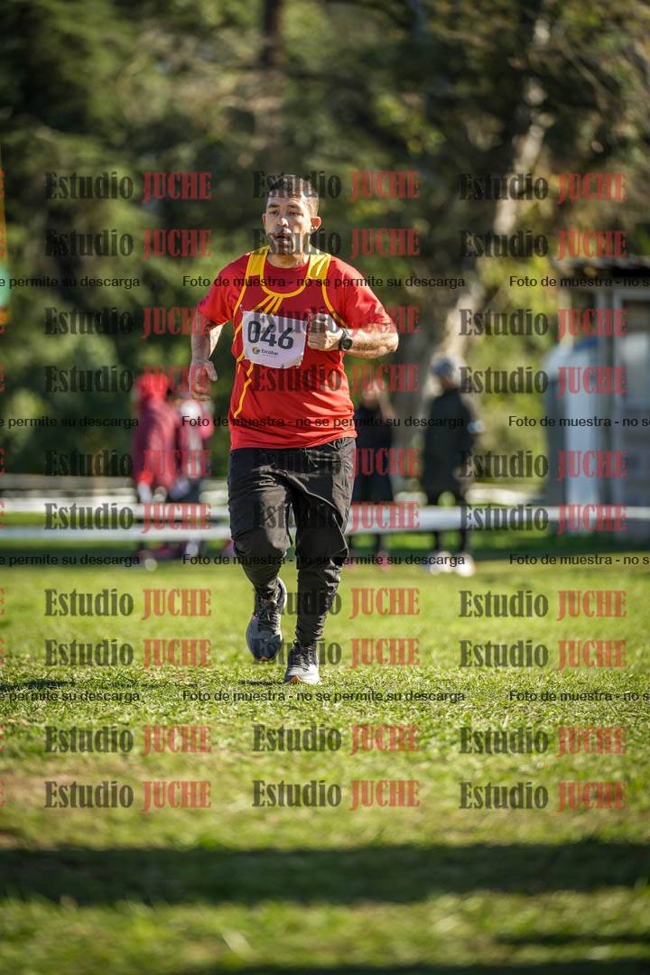 Fotos de la llegada del cross de 4000 m - varones