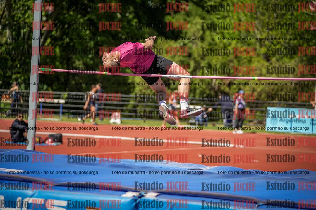 Fotos del salto en alto de varones