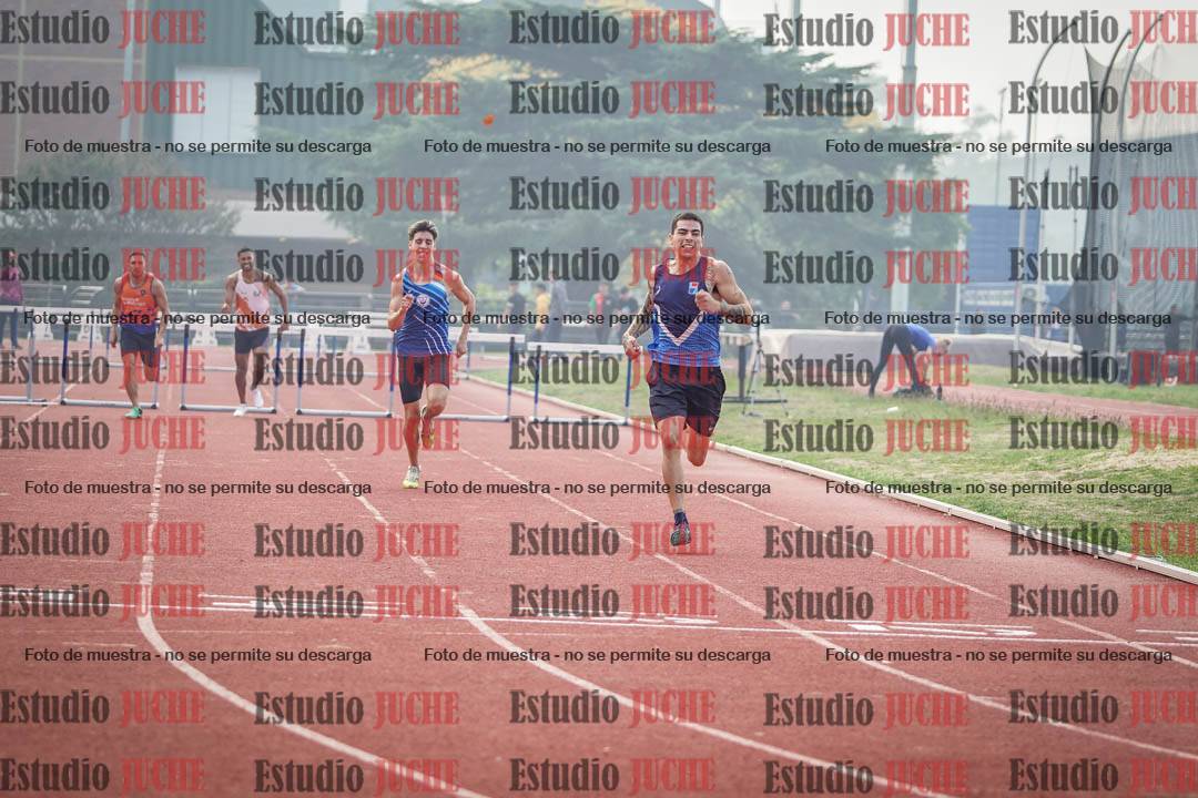 Fotos de los 400 m con vallas de varones