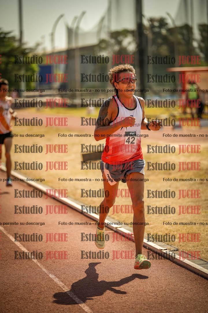 Fotos de los 3000 m llanos de varones