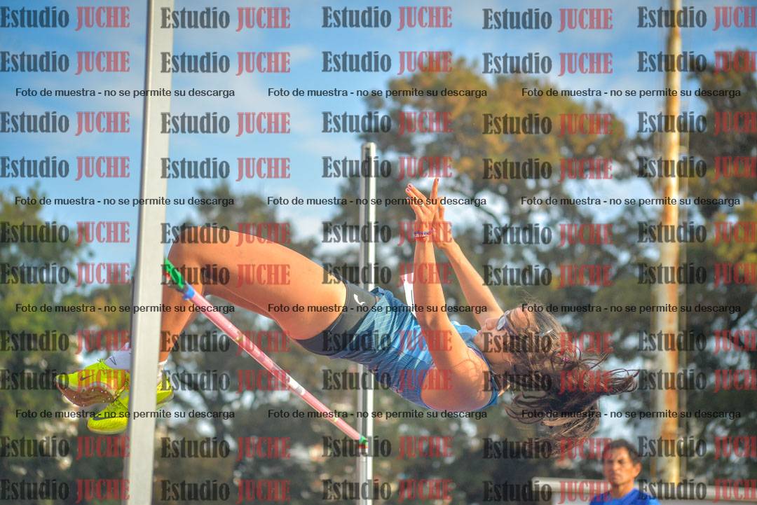 Fotos del salto en alto de mujeres