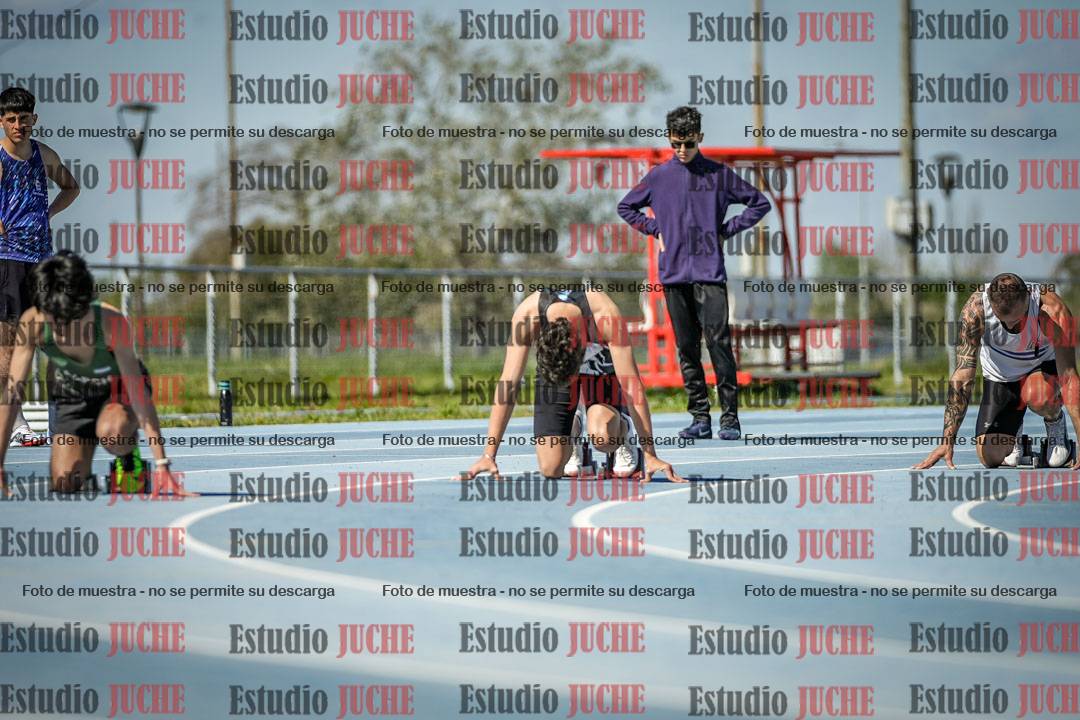 Fotos de los 200 m llanos de varones