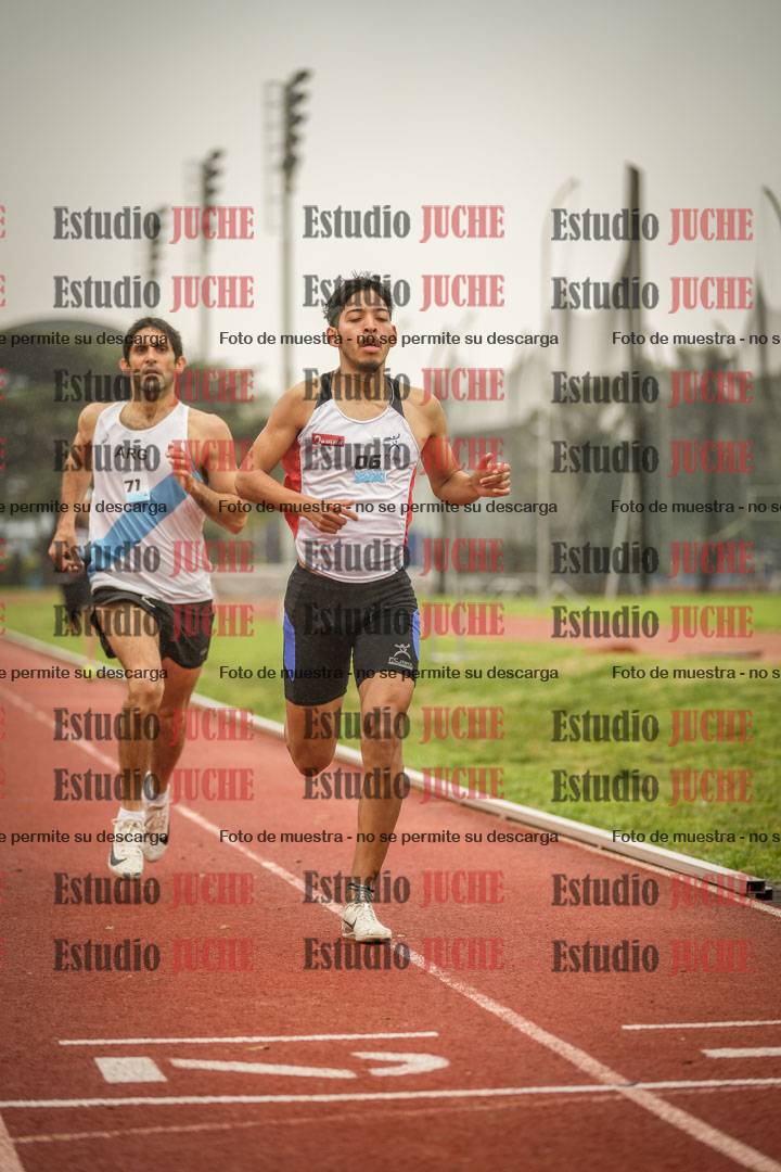 Fotos de los 800 m llanos de varones