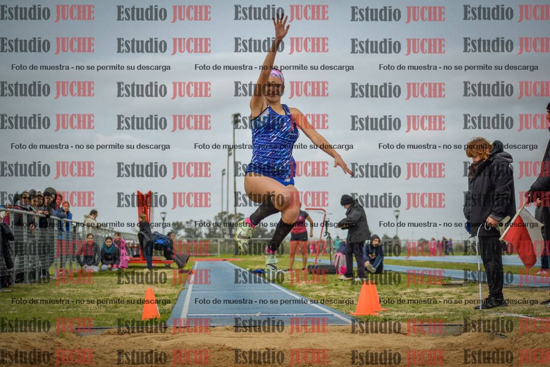 Fotos del salto en largo de mujeres - U18