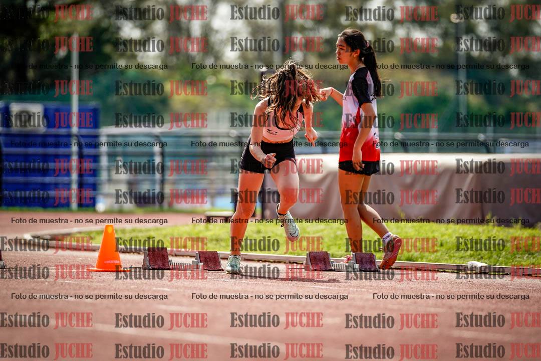 Fotos de los 80 m llanos de mujeres