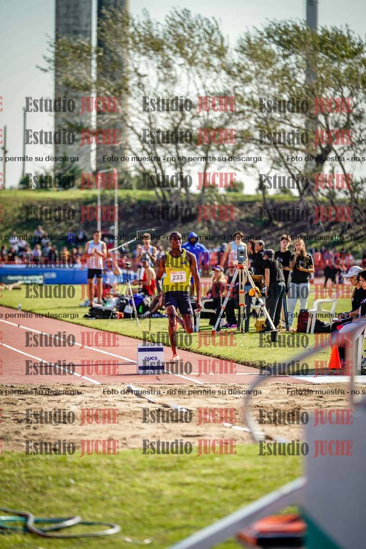 Fotos del salto en largo de varones - deca 2