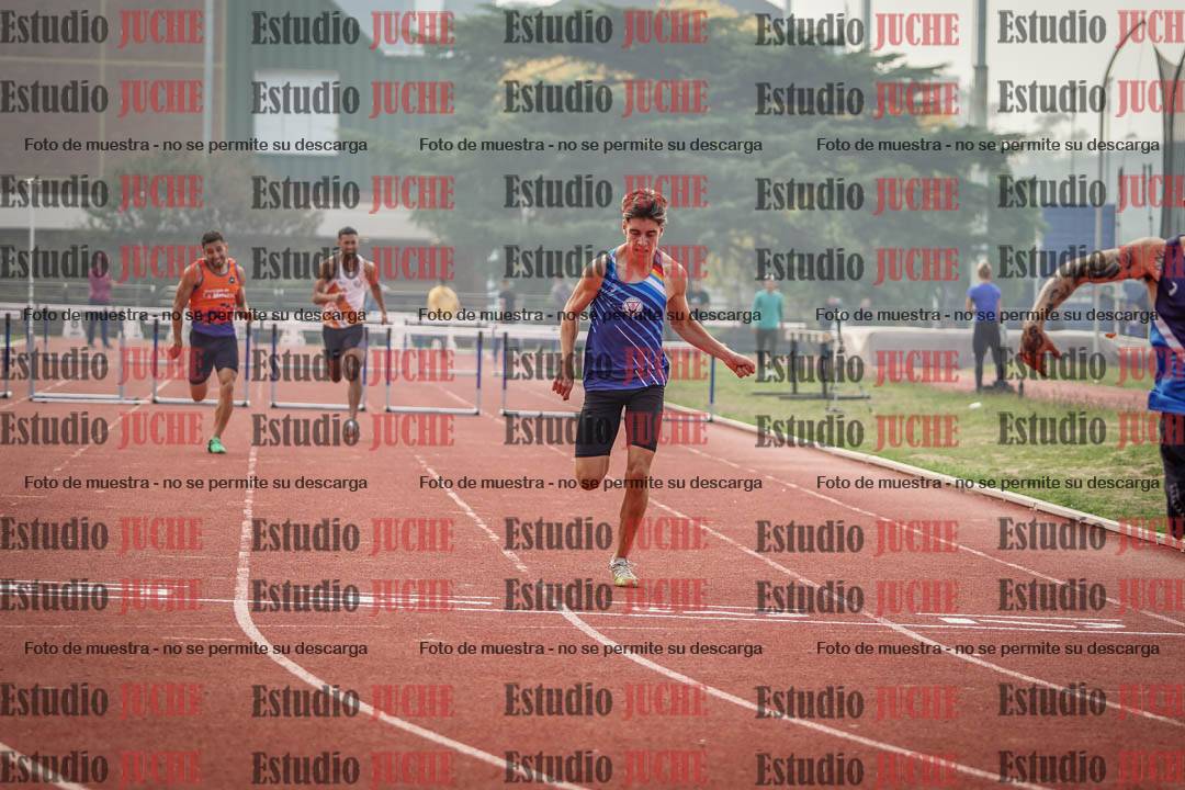 Fotos de los 400 m con vallas de varones
