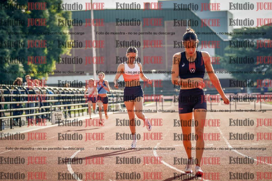 Fotos de los 400 m con vallas de mujeres