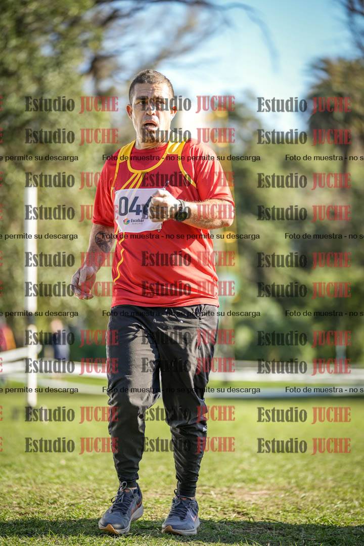 Fotos de la llegada del cross de 4000 m - varones