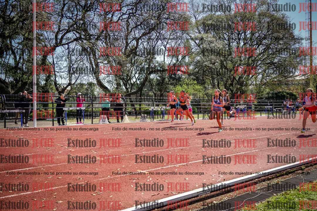 Fotos de los 80 m llanos de mujeres