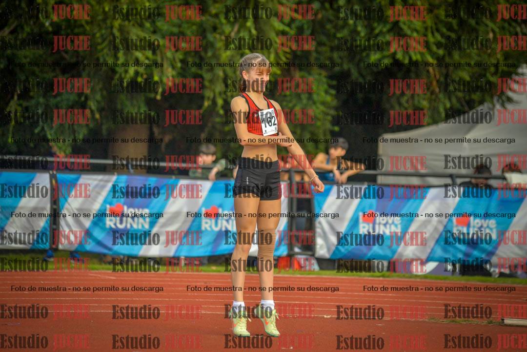 Fotos del salto en alto de mujeres