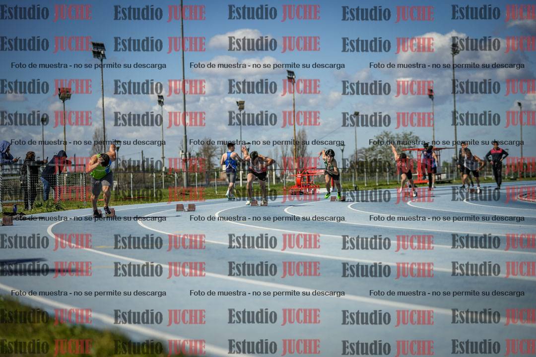 Fotos de los 200 m llanos de varones