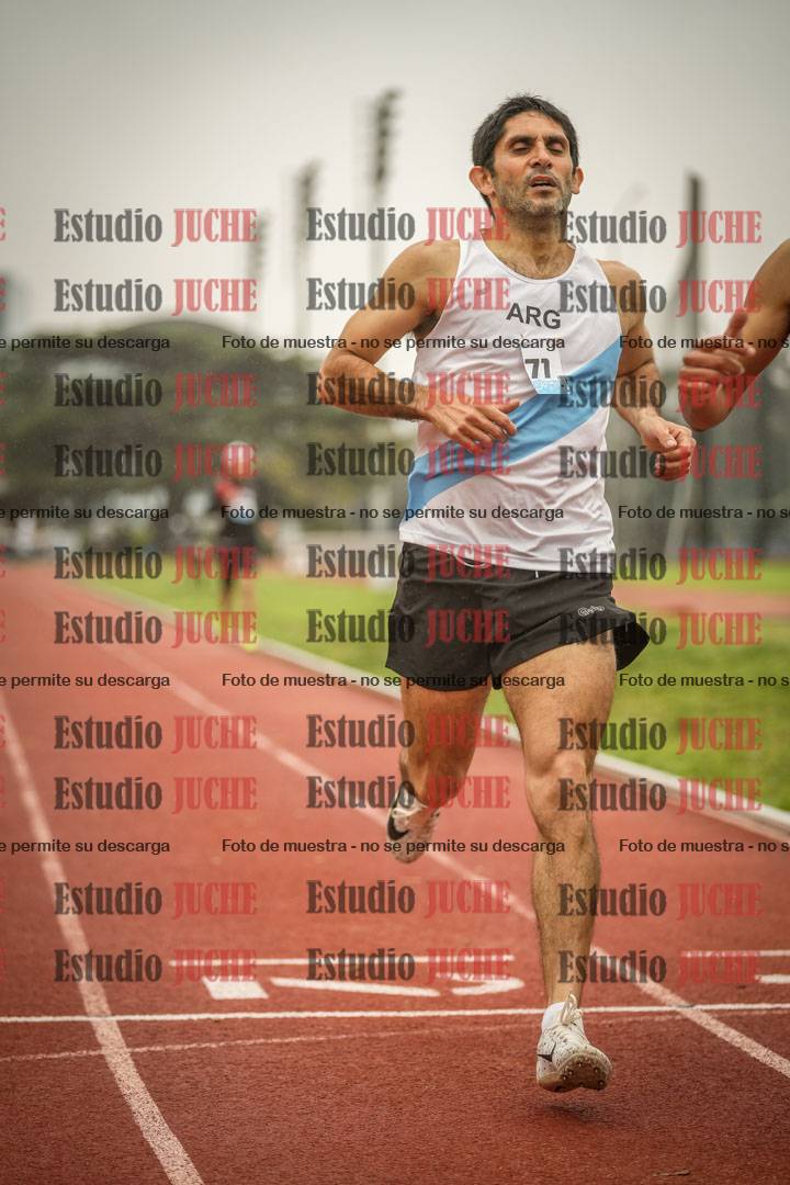 Fotos de los 800 m llanos de varones