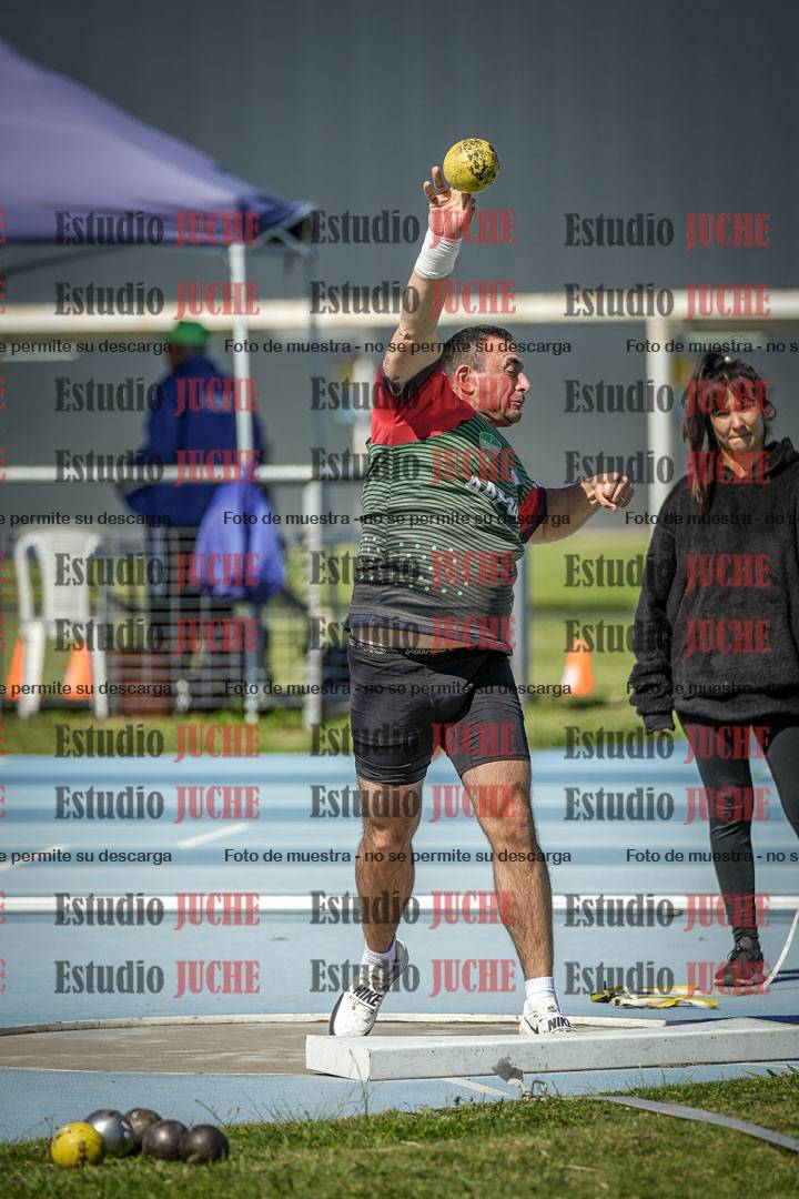 Fotos del lanzamiento de bala de varones