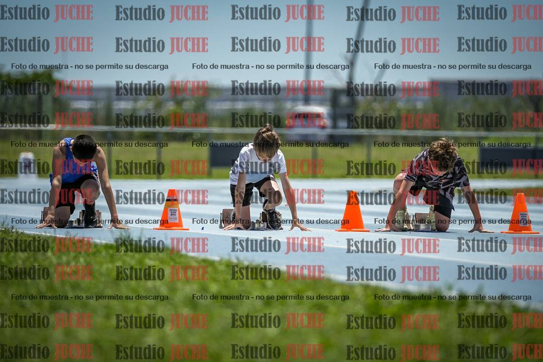 Fotos de los 50 m llanos de varones
