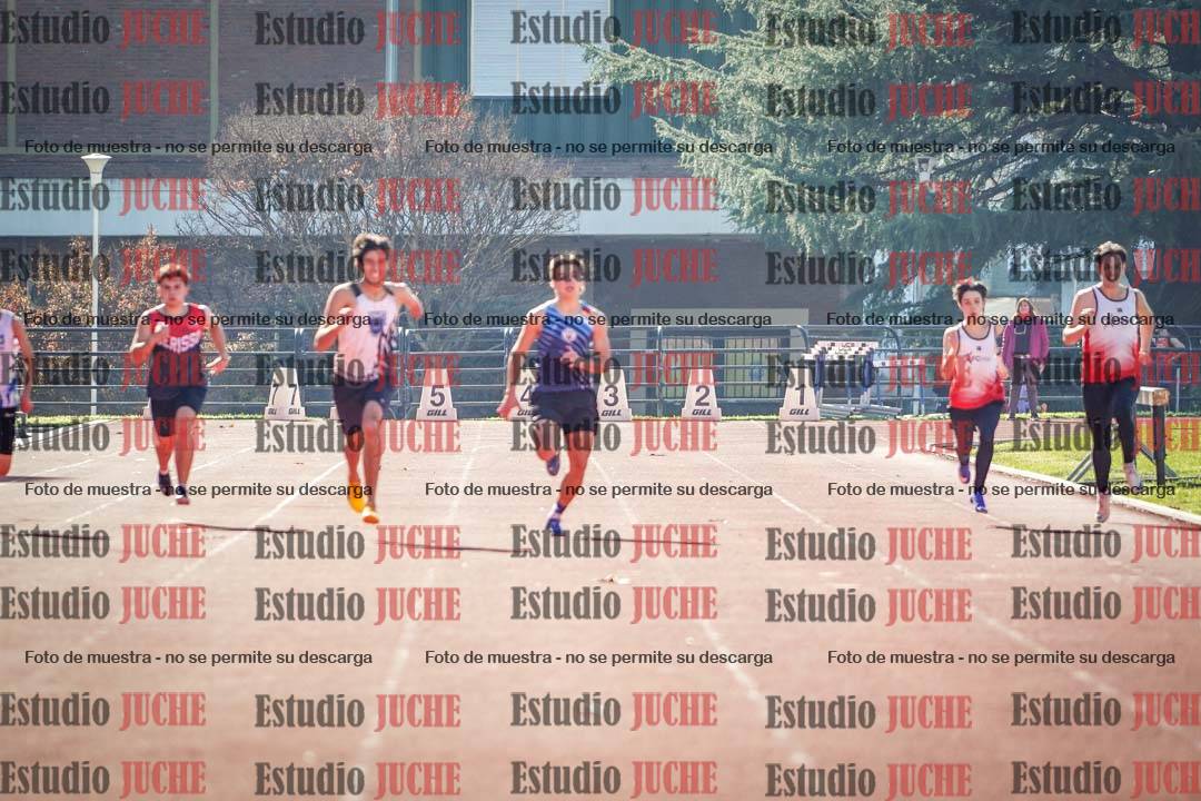 Fotos de los 200 m llanos de varones