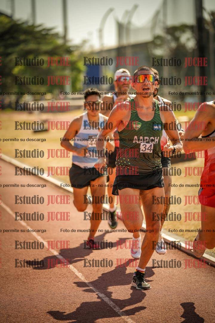 Fotos de los 3000 m llanos de varones