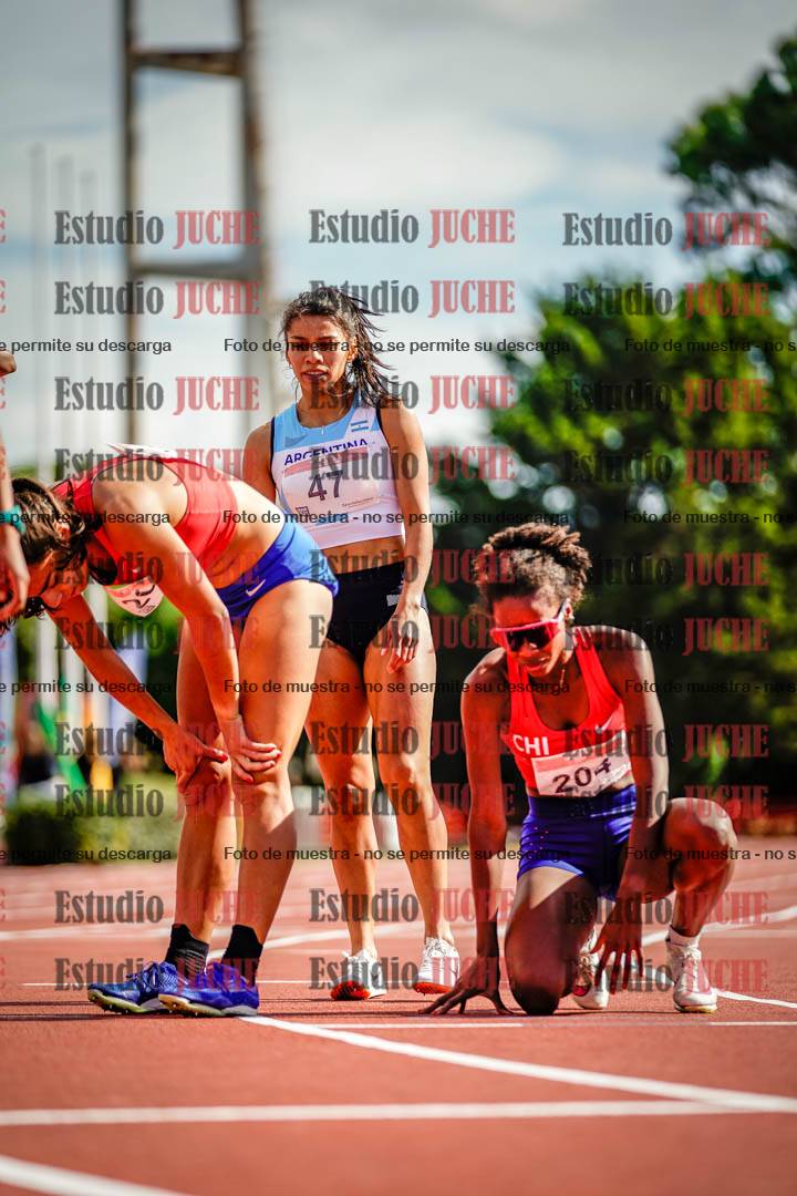 Fotos de algunos extras y podios del día 3