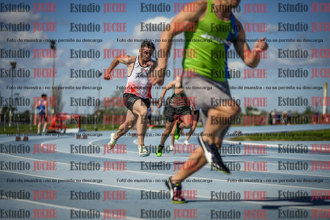 Fotos de los 200 m llanos de varones
