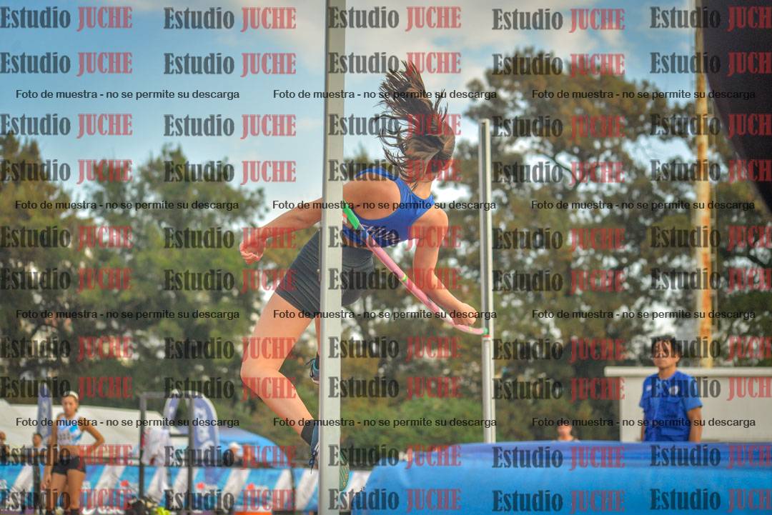 Fotos del salto en alto de mujeres