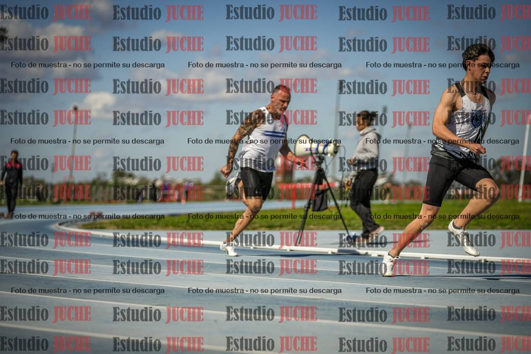 Fotos de los 200 m llanos de varones