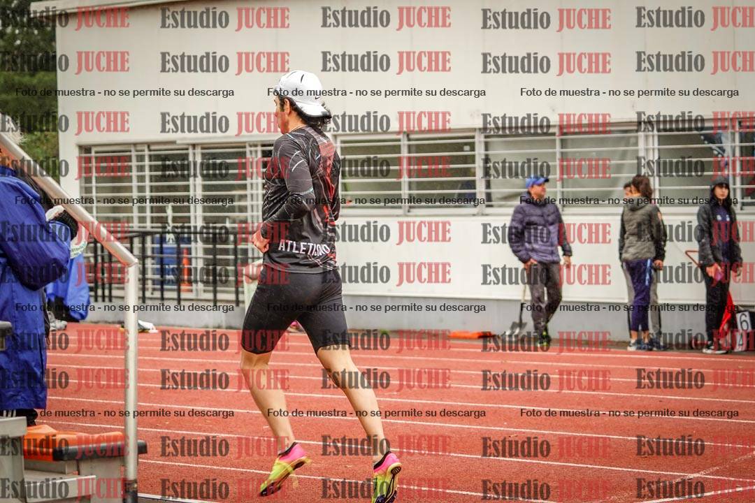 Fotos de los 800 m llanos de varones