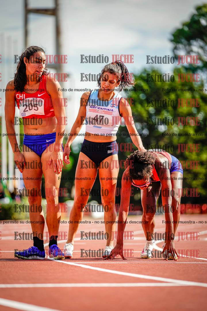 Fotos de algunos extras y podios del día 3
