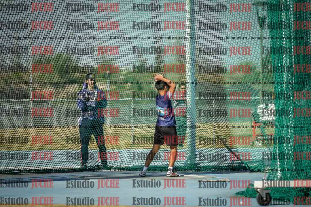 Fotos del lanzamiento de martillo de varones