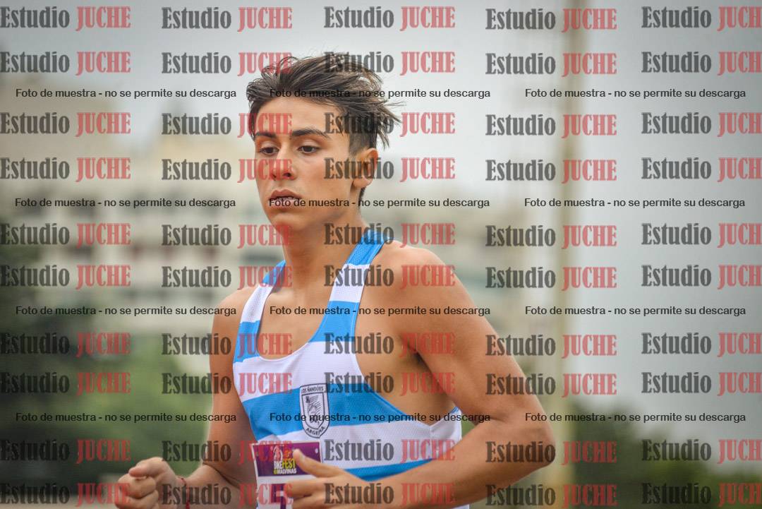 Fotos de los 2400 m llanos de varones