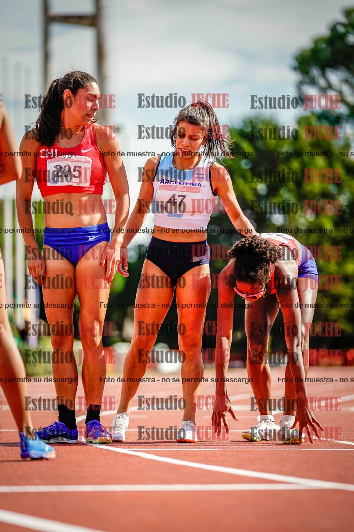 Fotos de algunos extras y podios del día 3