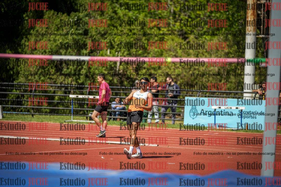Fotos del salto en alto de varones